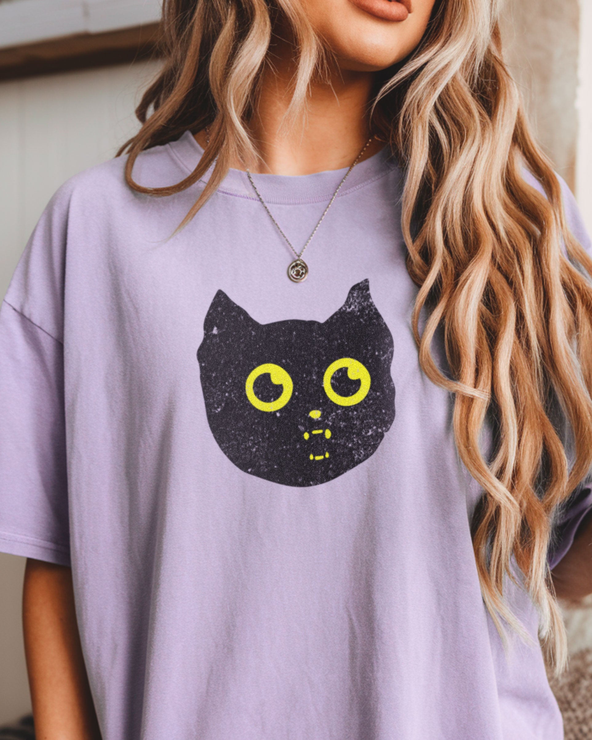 Retro Halloween Black Cat T-Shirt